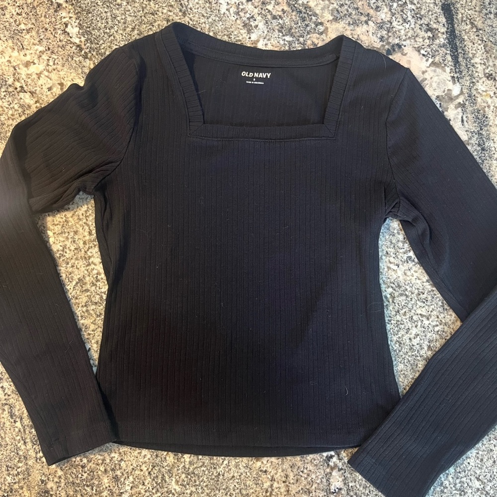 #298 Old Navy Women's Black Long Sleeve Top. Size SM. Excellent Condition